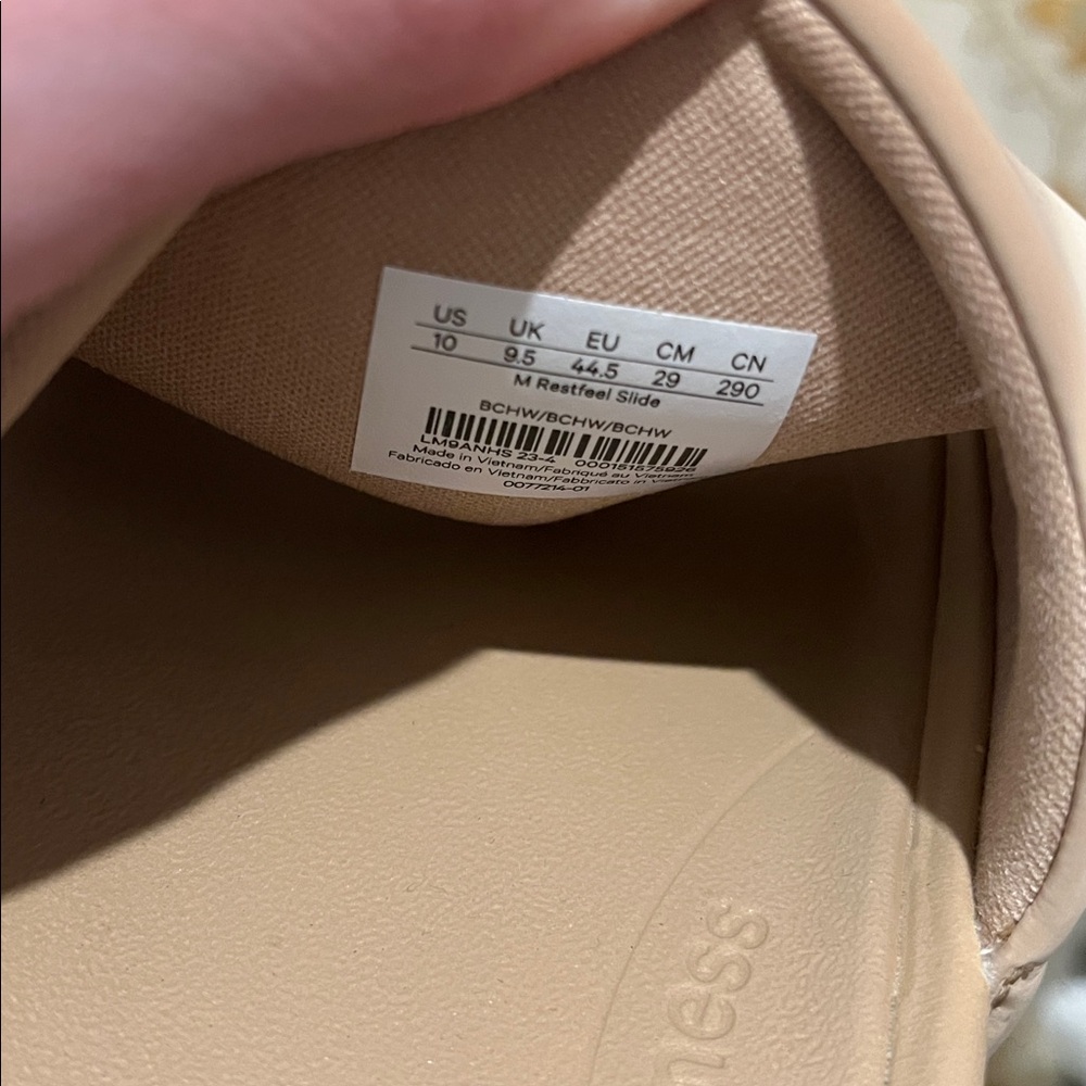 Lululemon Tan Men's Slides - Picture 3 of 3